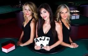 Antarmuka masterslot yang menampilkan berbagai kategori permainan dan sportsbook dalam satu aplikasi